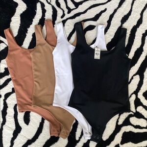 NWOT Express Body Contour High Compression Scoop Neck Bodysuit - Set of 4 - XS!